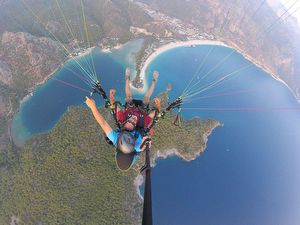 A jump from Mount Babadag and a paragliding flight over the Blue Lagoon