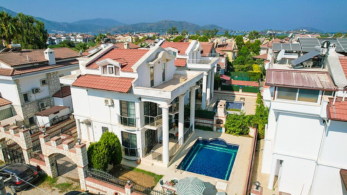 Fethiye Akarca Sahile 500m Satılık Müstakil Villa 